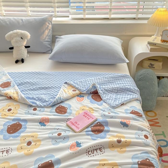 91家纺网 家纺一手货源 找家纺 大彩家居2023凉感丝豆豆被夏被被子夏凉被空调被 小熊花花