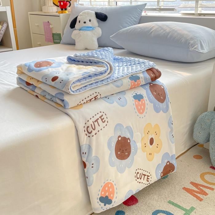 91家纺网 家纺一手货源 找家纺 大彩家居2023凉感丝豆豆被夏被被子夏凉被空调被 小熊花花