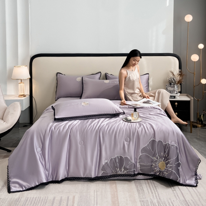 91家纺网 家纺一手货源 找家纺 2024子由家居水洗真丝贴布绣花花边夏被四件套 太阳花-浅紫