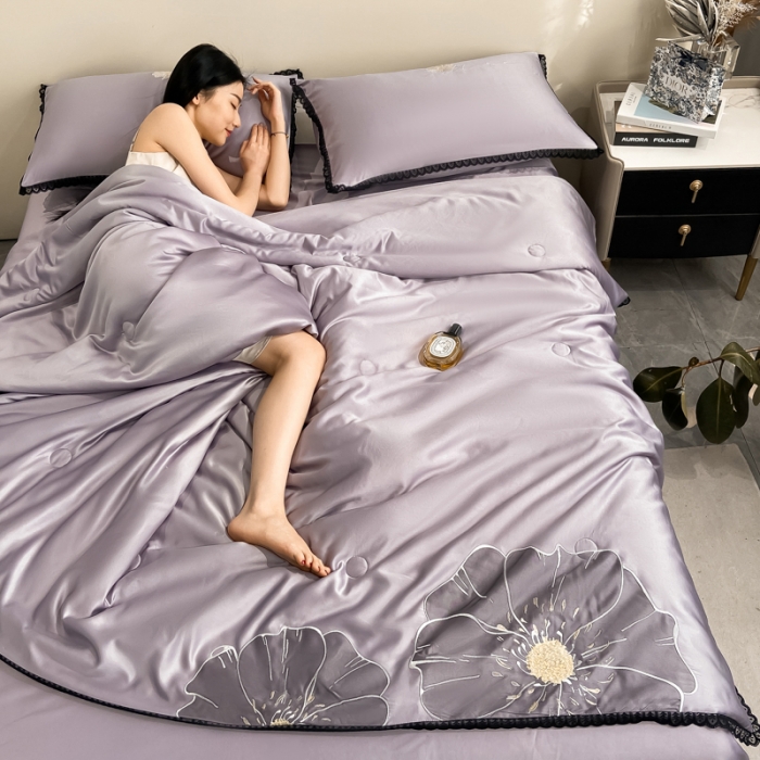 91家纺网 家纺一手货源 找家纺 2024子由家居水洗真丝贴布绣花花边夏被四件套 太阳花-浅紫