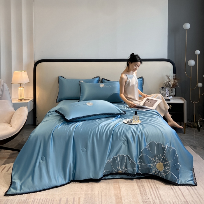 91家纺网 家纺一手货源 找家纺 2024子由家居水洗真丝贴布绣花花边夏被四件套 太阳花-中蓝