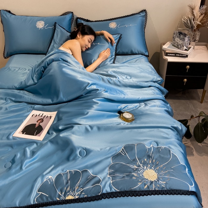 91家纺网 家纺一手货源 找家纺 2024子由家居水洗真丝贴布绣花花边夏被四件套 太阳花-中蓝