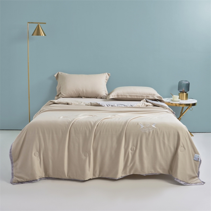 91家纺网 家纺一手货源 找家纺 畅销被业 2024新款燕窝蛋白夏被 被子被芯 卡其色