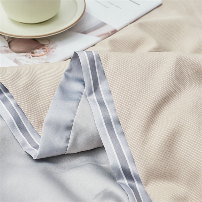 91家纺网 家纺一手货源 找家纺 畅销被业 2024新款燕窝蛋白夏被 被子被芯 卡其色