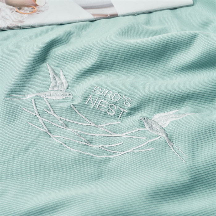 91家纺网 家纺一手货源 找家纺 畅销被业 2024新款燕窝蛋白夏被 被子被芯 清新绿