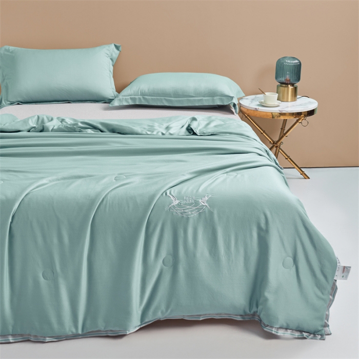 91家纺网 家纺一手货源 找家纺 畅销被业 2024新款燕窝蛋白夏被 被子被芯 清新绿