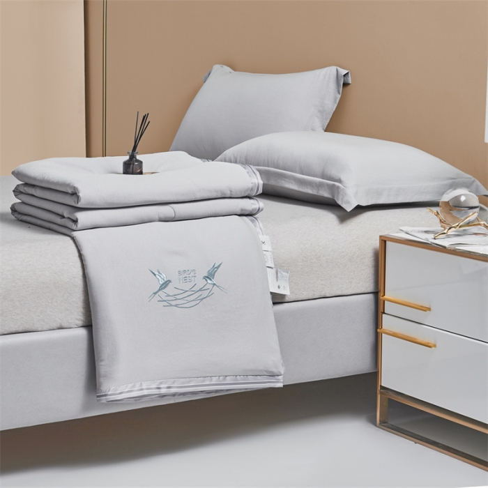 91家纺网 家纺一手货源 找家纺 畅销被业 2024新款燕窝蛋白夏被 被子被芯 绅士灰