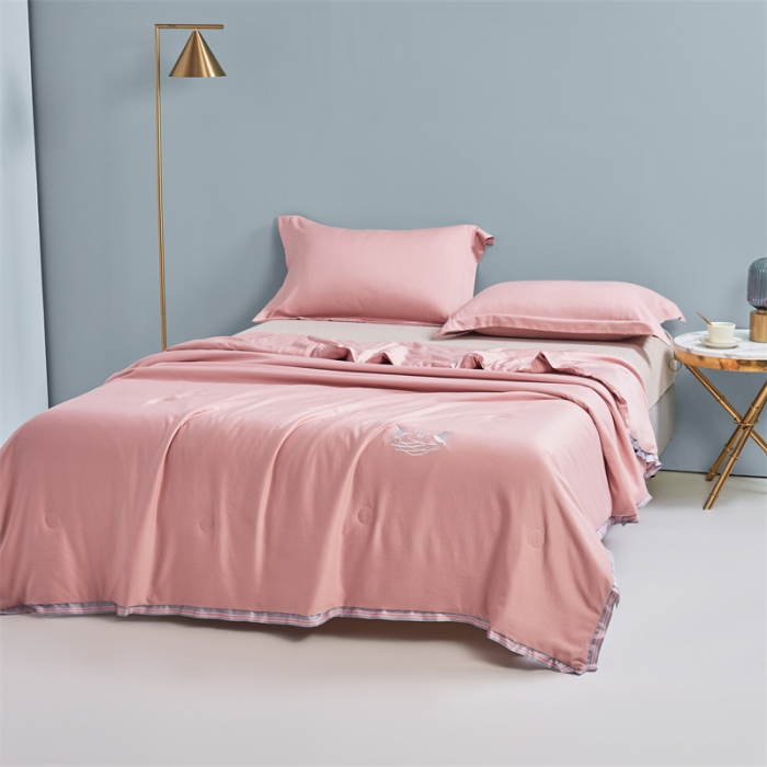 91家纺网 家纺一手货源 找家纺 (总)畅销被业 2024新款燕窝蛋白夏被 被子被芯