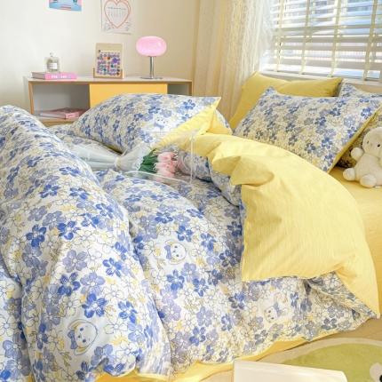 91家纺网 家纺一手货源 找家纺 芷卧 2025新款13372全棉碎花小清新四件套 蓝花兔