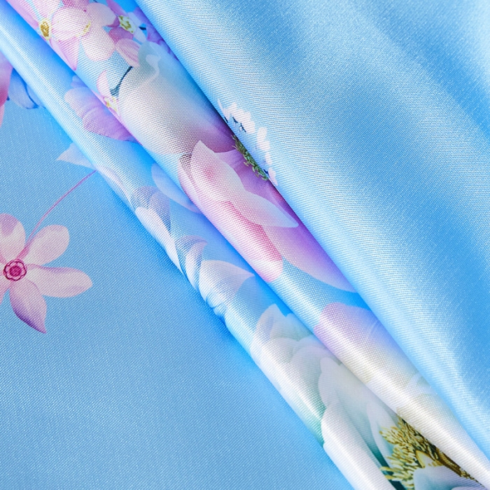 91家纺网 家纺一手货源 找家纺 艾裙海 2025新款冰丝凉席三件套系列-床裙款 幸福花语--天蓝色