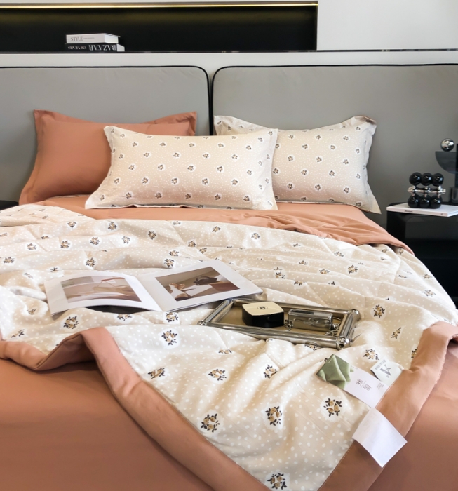 91家纺网 家纺一手货源 找家纺 帕拉美拉 2025新款水洗棉麻双层纱大豆夏被 春意盎然-桔