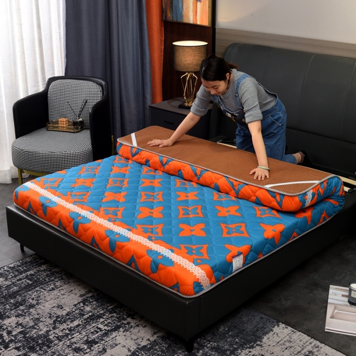 91家纺网 家纺一手货源 找家纺 张先生家纺 2023新款印花大床双面藤席+床垫 蜜橙