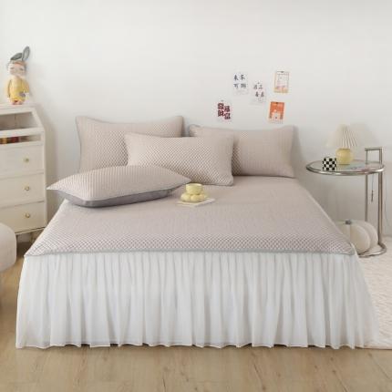 91家纺网 家纺一手货源 找家纺 能好家纺 2024新款冰豆豆凉感豆豆三件套花边凉席款 雪纺 咖