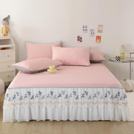 91家纺网 家纺一手货源 找家纺 能好家纺 2024新款600克全PE材质3D冰豆豆绣花床裙款 绣花 粉