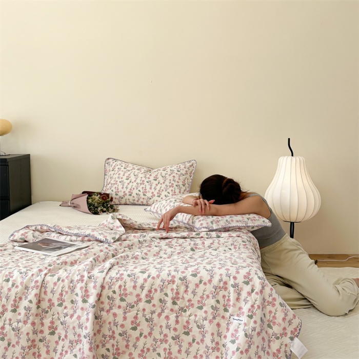 91家纺网 家纺一手货源 找家纺 洋铭区  2023双层纱夏被 紫韵花