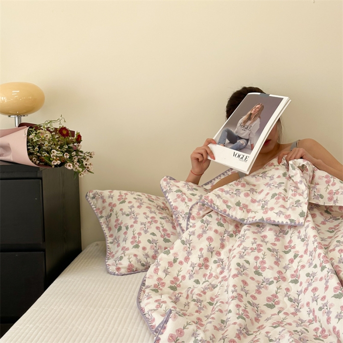 91家纺网 家纺一手货源 找家纺 洋铭区  2023双层纱夏被 紫韵花