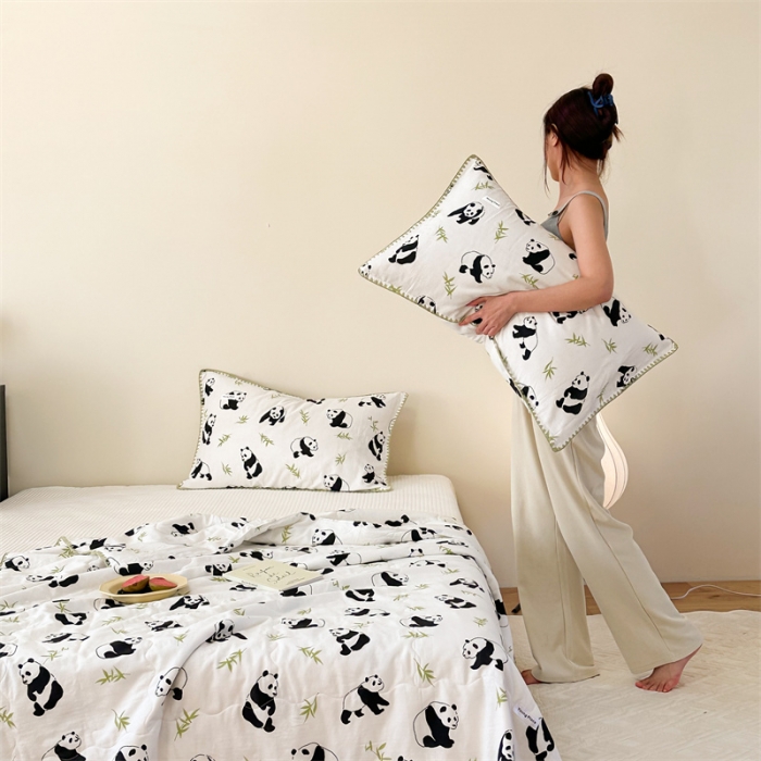 91家纺网 家纺一手货源 找家纺 洋铭区  2023双层纱夏被 小竹熊