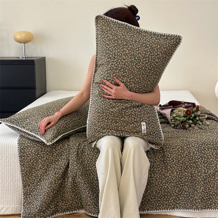 91家纺网 家纺一手货源 找家纺 洋铭区  2023双层纱夏被 小蔷薇