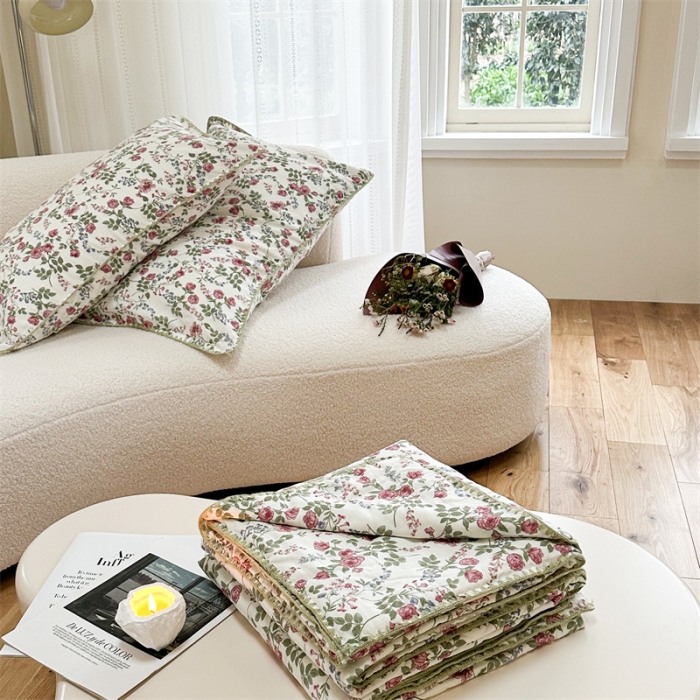 91家纺网 家纺一手货源 找家纺 洋铭区  2023双层纱夏被 小玫瑰