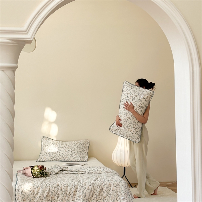 91家纺网 家纺一手货源 找家纺 洋铭区  2023双层纱夏被 小兰花