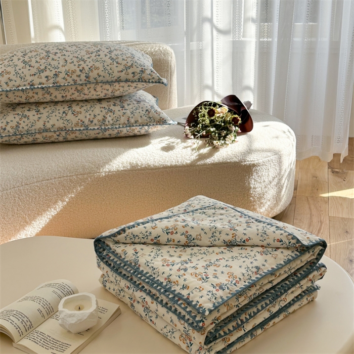 91家纺网 家纺一手货源 找家纺 洋铭区  2023双层纱夏被 小兰花