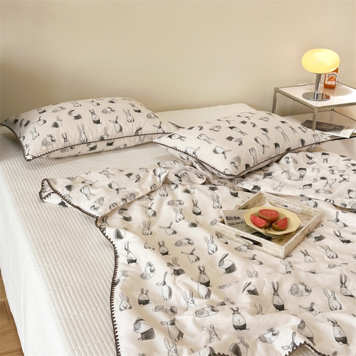 91家纺网 家纺一手货源 找家纺 洋铭区  2023双层纱夏被 小可兔