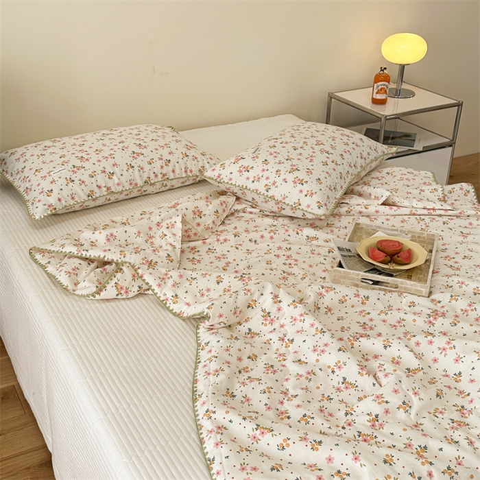 91家纺网 家纺一手货源 找家纺 洋铭区  2023双层纱夏被 小粉花