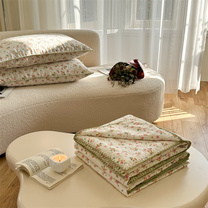 91家纺网 家纺一手货源 找家纺 洋铭区  2023双层纱夏被 小粉花