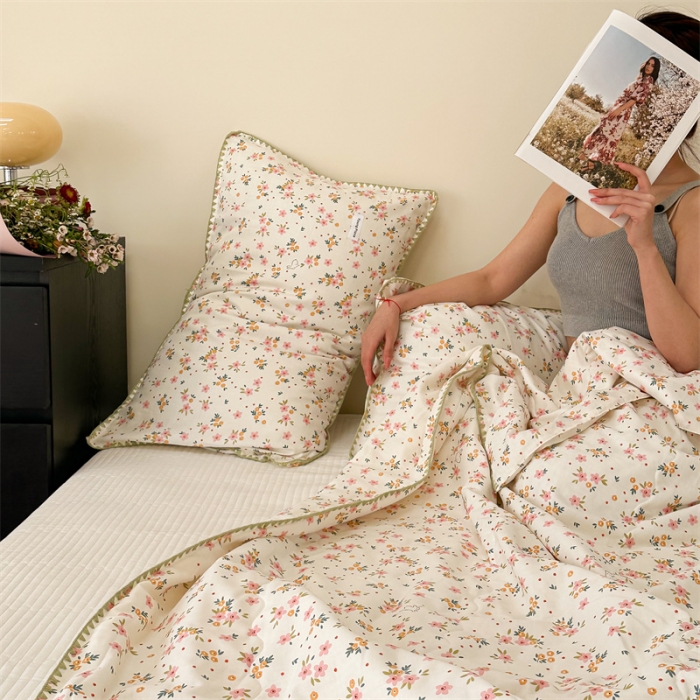 91家纺网 家纺一手货源 找家纺 洋铭区  2023双层纱夏被 小粉花