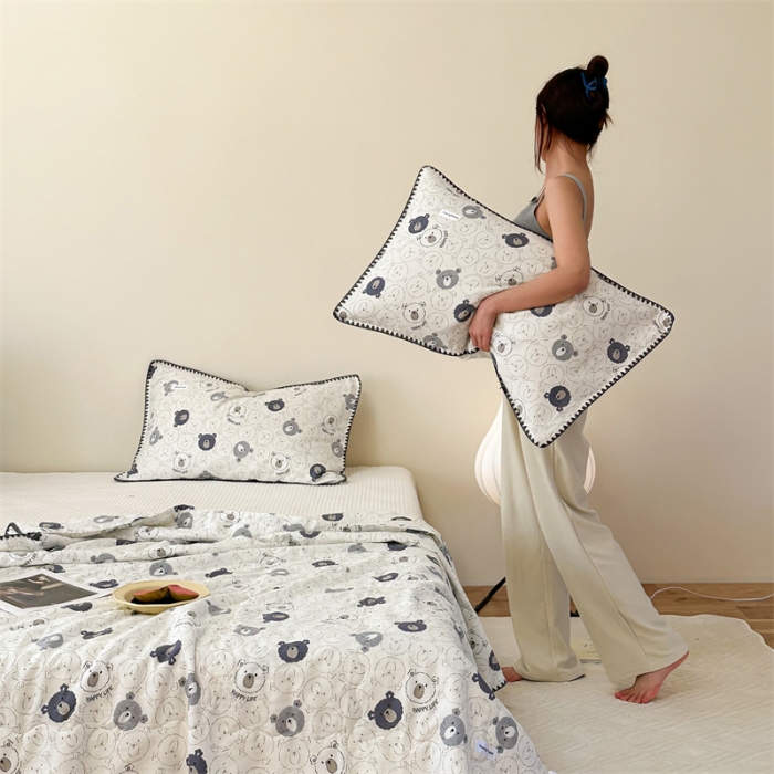 91家纺网 家纺一手货源 找家纺 洋铭区  2023双层纱夏被 小嘟熊