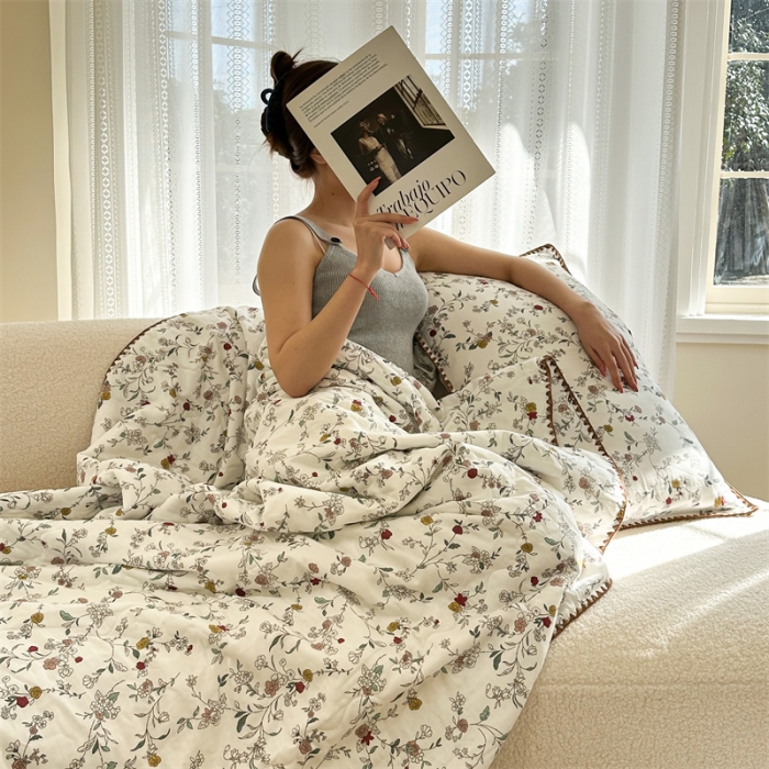 91家纺网 家纺一手货源 找家纺 洋铭区  2023双层纱夏被 小茶花