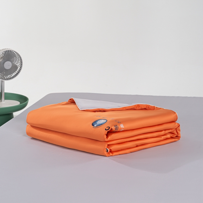 91家纺网 家纺一手货源 找家纺 壹张床2025新款水洗天丝夏被夏凉被空调被四件套 活力橙