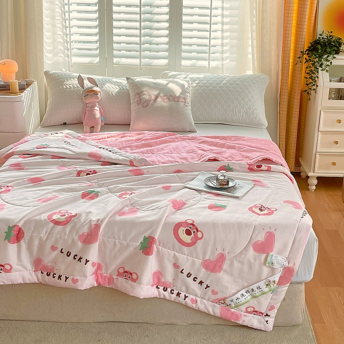 91家纺网 家纺一手货源 找家纺 眠优居 2023新款全棉棉花印花夏被 甜心乐园