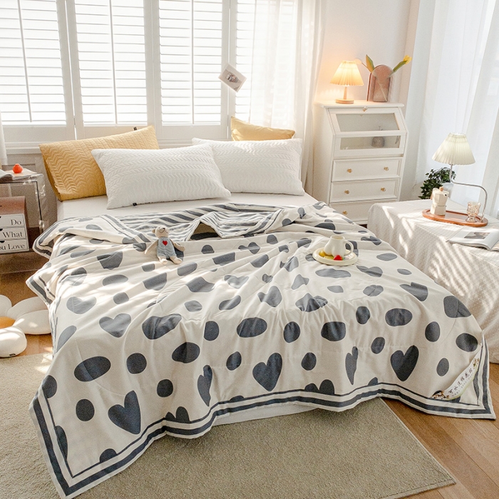 91家纺网 家纺一手货源 找家纺 眠优居 2023新款全棉棉花印花夏被 优雅生活