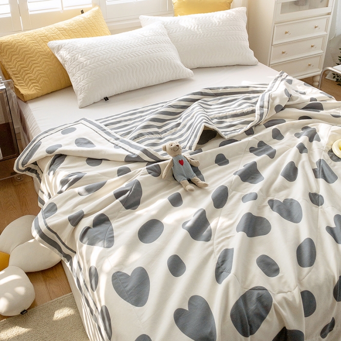 91家纺网 家纺一手货源 找家纺 眠优居 2023新款全棉棉花印花夏被 优雅生活