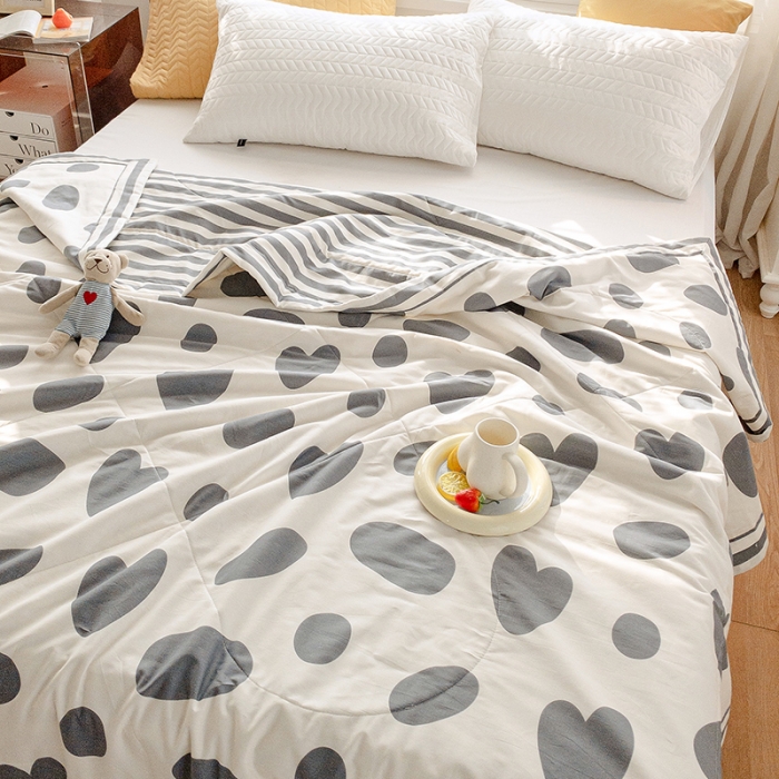 91家纺网 家纺一手货源 找家纺 眠优居 2023新款全棉棉花印花夏被 优雅生活