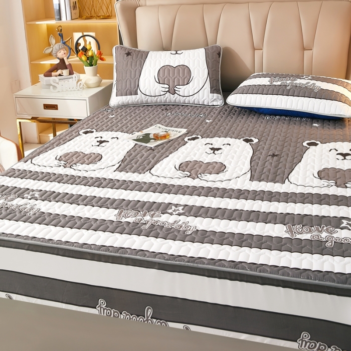 91家纺网 家纺一手货源 找家纺 202直播新款亲肤水洗棉夹棉防水床笠床垫床罩保护罩 熊出没