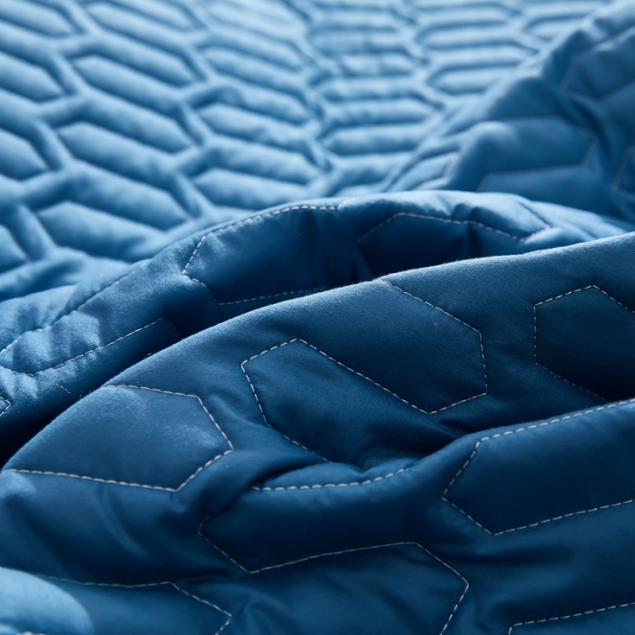 91家纺网 家纺一手货源 找家纺 202直播新款亲肤水洗棉夹棉防水床笠床垫床罩保护罩 幽梦蓝