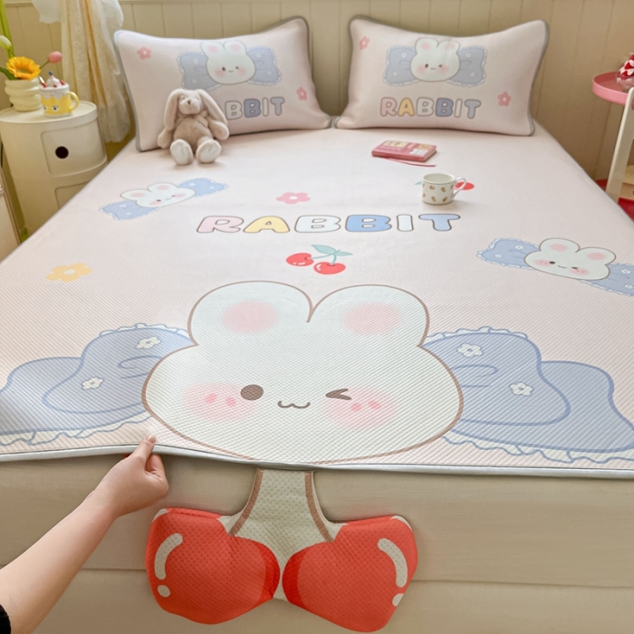 91家纺网 家纺一手货源 找家纺 慕尚 2025新款满天星云感丝工艺席 布丁兔（床席款）