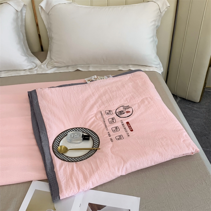 91家纺网 家纺一手货源 找家纺 (总）爱宝 2025新款泡泡纱夏被