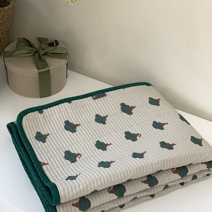 91家纺网 家纺一手货源 找家纺 汇庭 2023新款卡通印花单品床盖系列-实拍 哈伯