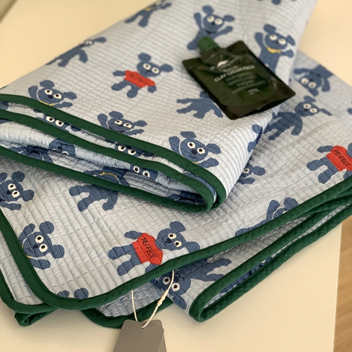 91家纺网 家纺一手货源 找家纺 汇庭 2023新款卡通印花单品床盖系列-实拍 姜饼人兰