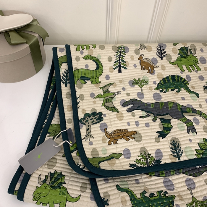 91家纺网 家纺一手货源 找家纺 汇庭 2023新款卡通印花单品床盖系列-实拍 恐龙森林