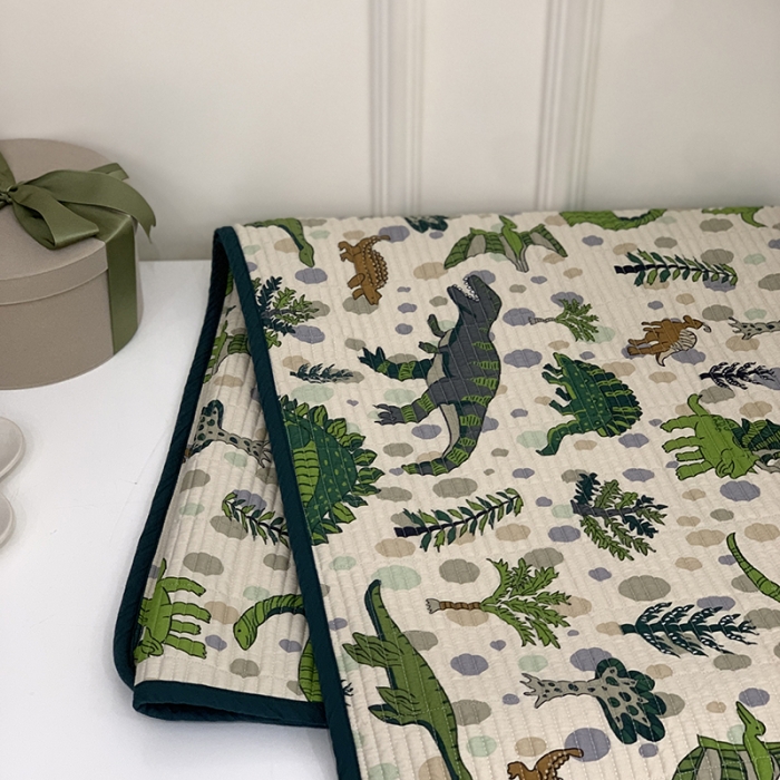 91家纺网 家纺一手货源 找家纺 汇庭 2023新款卡通印花单品床盖系列-实拍 恐龙森林