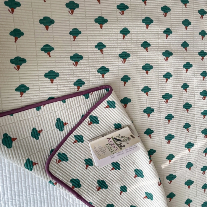 91家纺网 家纺一手货源 找家纺 汇庭 2023新款卡通印花单品床盖系列 哈伯