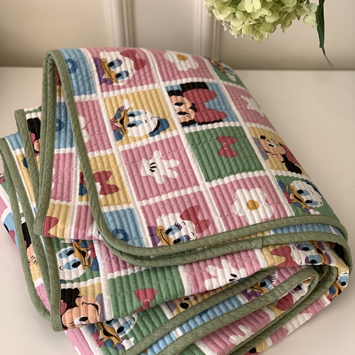 91家纺网 家纺一手货源 找家纺 汇庭 2023新款卡通印花单品床盖系列-实拍 米妮派对