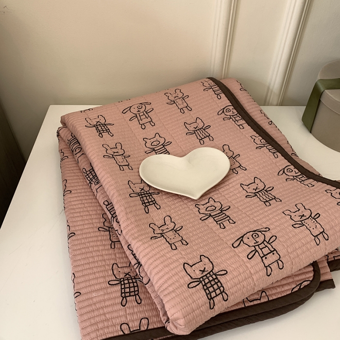 91家纺网 家纺一手货源 找家纺 汇庭 2023新款卡通印花单品床盖系列-实拍 趴趴兔