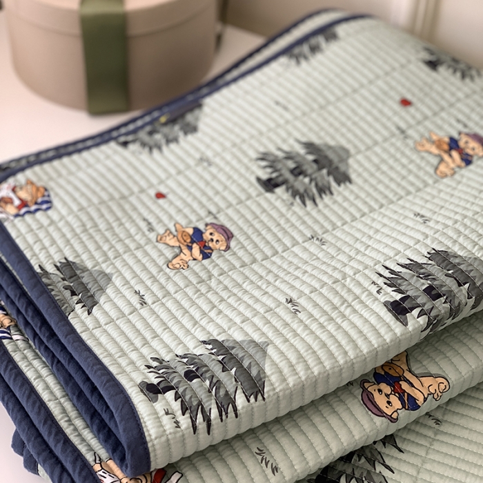 91家纺网 家纺一手货源 找家纺 汇庭 2023新款卡通印花单品床盖系列-实拍 沙滩熊
