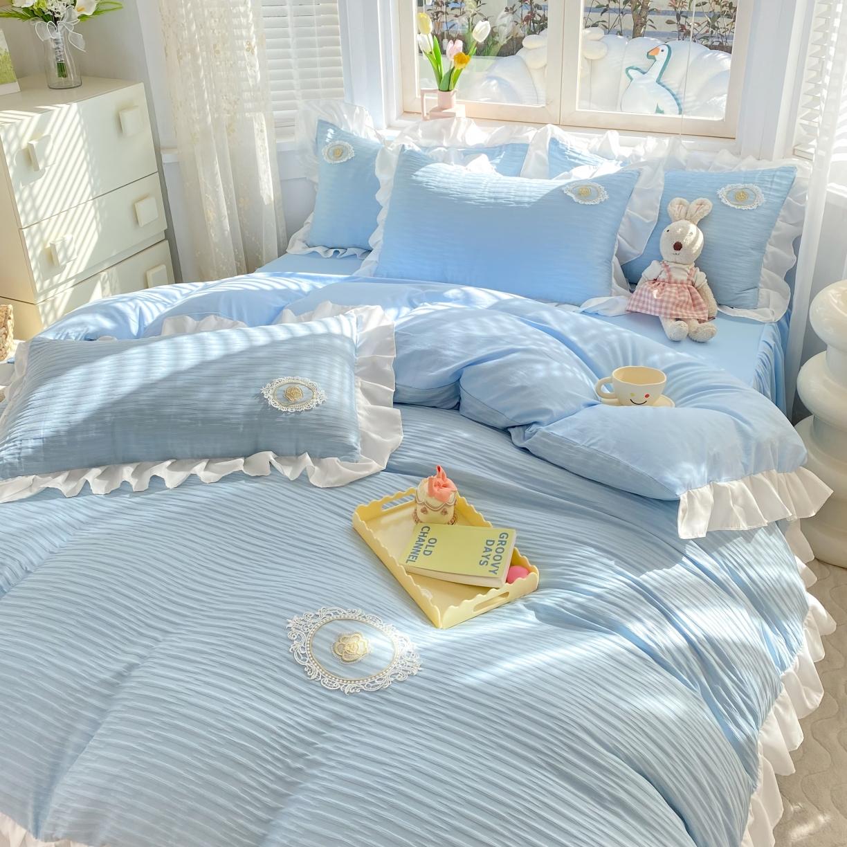 91家纺网 家纺一手货源 找家纺 韩约 2023新款 韩约泡泡纱仙叶系列四件套 千叶花边款（天空兰）