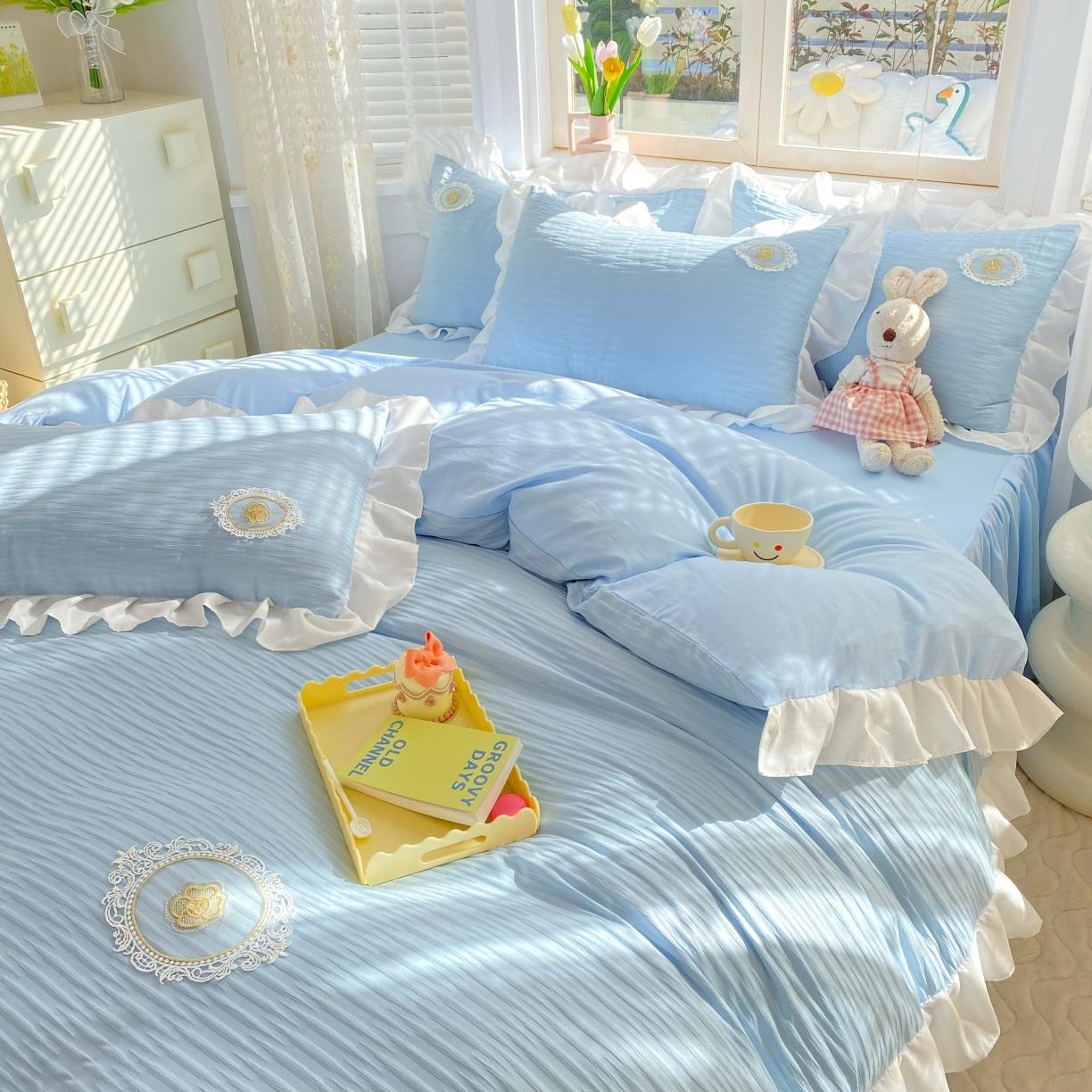 91家纺网 家纺一手货源 找家纺 韩约 2023新款 韩约泡泡纱仙叶系列四件套 千叶花边款（天空兰）